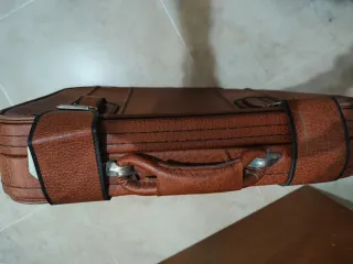 Maleta de mano marrón