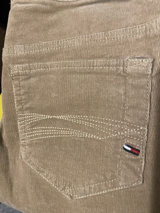 Pantalón denim micro pana Tommy Hilfiger beige