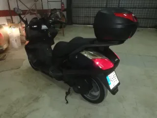 Aprilia Atlantis 250cc Maxi Scooter