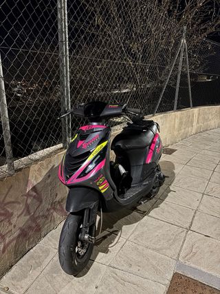 Piaggio Zip SP