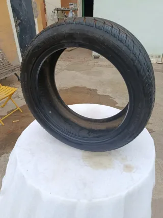 Neumático 215/45ZR17 85W