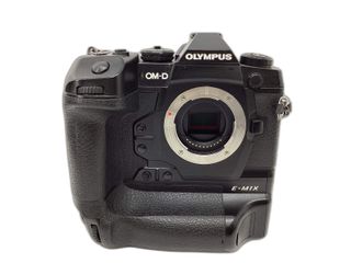 camara digital evil olympus om-d e-m1x