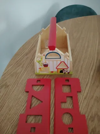 Casita de madera Goula para clasificar formas