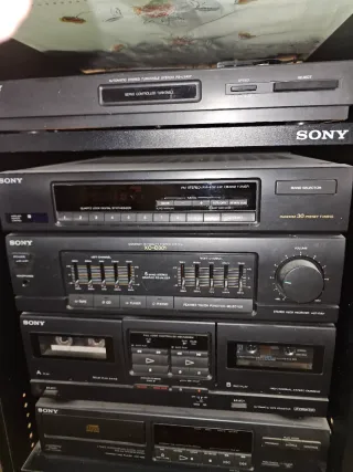 Impianto audio Sony con giradischi