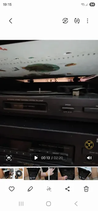 Equipo de música Sony con tocadiscos