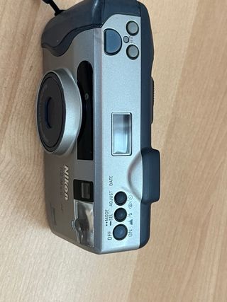 Cámara Nikon Zoom 400 AF Panorama