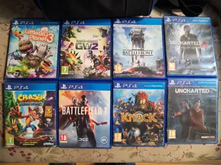 Consola PS4 Slim 1 Tb, 2 mandos, 8 juegos y funda