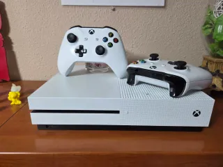 Xbox One S 500GB + 2 Mandos originales