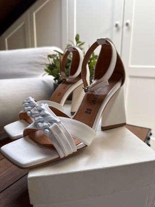 Sandalias CafeNoir Tacon Blanco Talla 35
