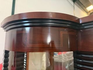 Vitrina Valenti Madera y Cristal Curva
