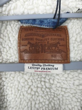 Chaqueta Levi's Premium Sherpa Trucker - NUEVA con