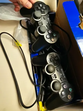 Playstation 2 Negra +2 Mandos + 2 Memory cards