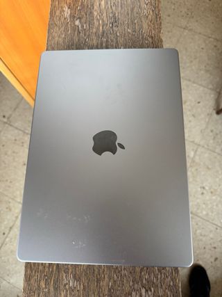 MacBook Pro 14” (2021) M1 Pro 16gb