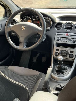 Peugeot 308 1.6 e-Hdi 110cv