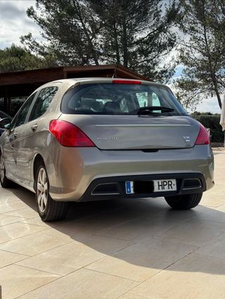 Peugeot 308 1.6 e-Hdi 110cv