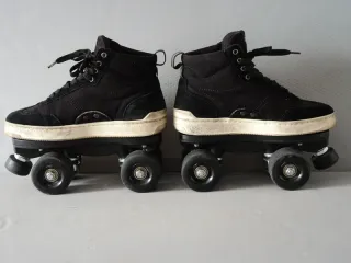 Slades by Flaneurz Walk & Roll 37