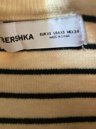 Bershka Top Corto Rayas Beige y Negro