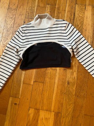 Bershka Top Corto Rayas Beige y Negro