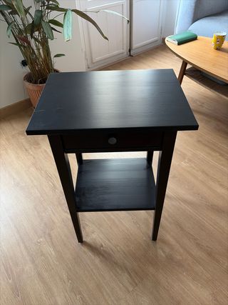 Mesita de noche Ikea Hemnes Negra