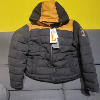 Plumón Timberland a estrenar