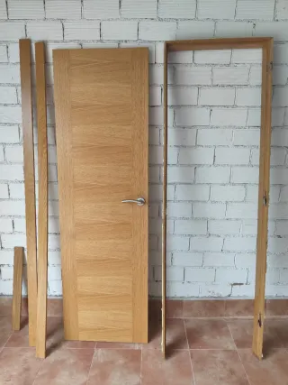 Puerta interior madera roble