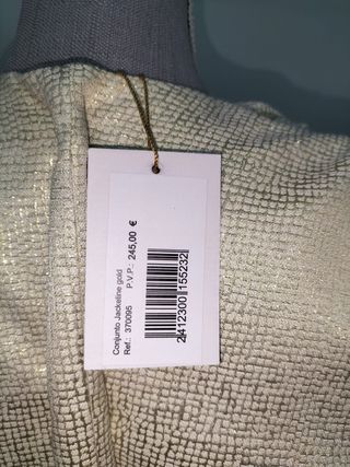 Vestido de fiesta dorado