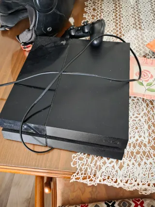 PS4 (PlayStation 4) Negra
