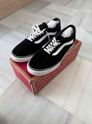 Vans Old Skool Talla 39 Negras.