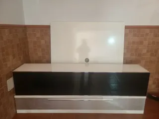 Mesa y módulos de salón