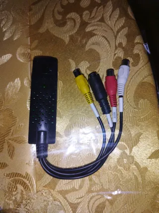 Adaptador Captura Video USB 2.0 AV TV DVD