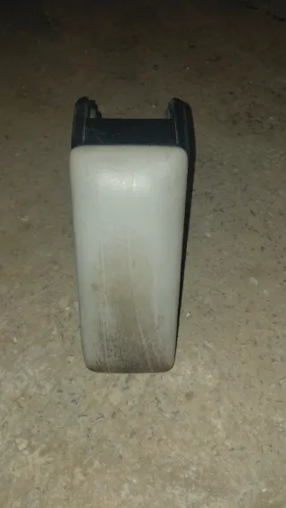 Reposabrazos Seat Toledo León