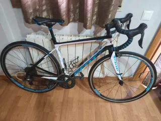 Bicicleta Scott de carbono - A estrenar