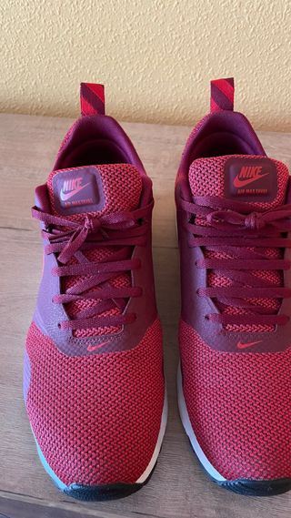 Nike Air Tavas Rojas Talla 43