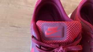 Nike Air Tavas Rojas Talla 43