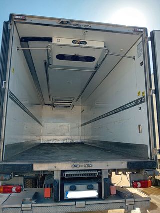 Iveco Eurocargo 180E28 Frigorífico