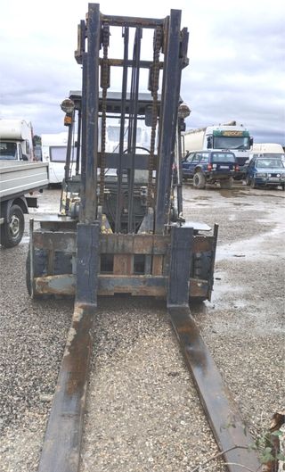 Autoelevador 4500 kg