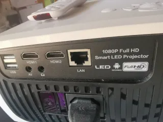 Proyector Luximagen UHD 400 Blanco