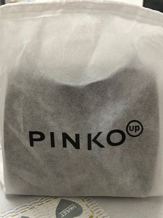 Borsa Pinko nera con borchie argento