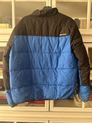 Cazadora Element azul y negra.Talla 16 años niño