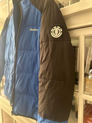 Cazadora Element azul y negra.Talla 16 años niño