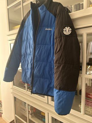 Cazadora Element azul y negra.Talla 16 años niño