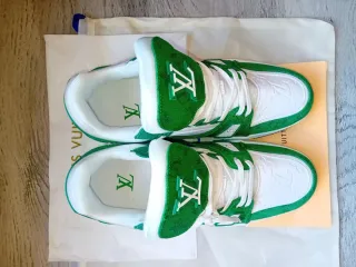 Sneakers Louis Vuitton Verdi e Bianche