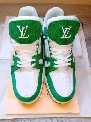 Sneakers Louis Vuitton Verdi e Bianche