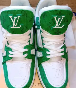 Sneakers Louis Vuitton Verdi e Bianche