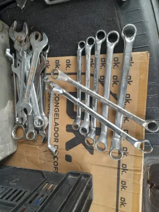 Juego de llaves planas y de estrella