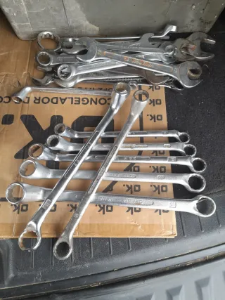 Juego de llaves planas y de estrella