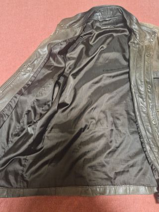 Chaqueta de cuero marrón