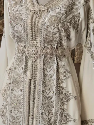 Takchita con sus accesorios