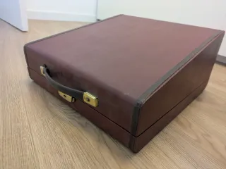 Máquina de escribir Olivetti Studio 44