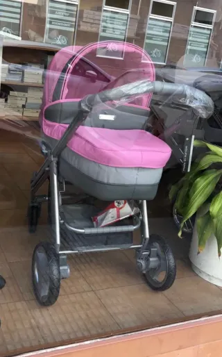 Cochecito Bebecar con silleta y maxicosi